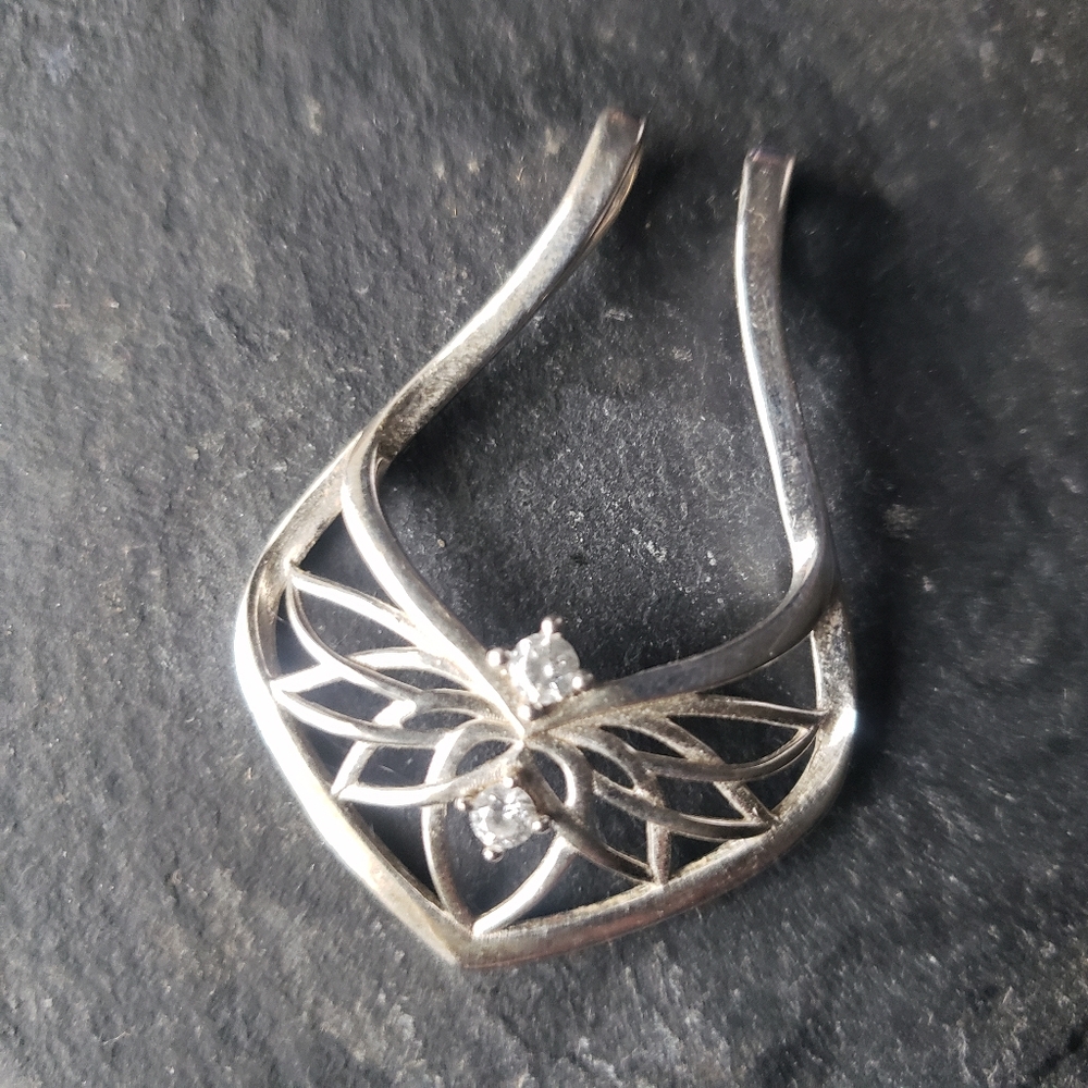 Lotus Flower Cubic Zirconia Ring Holder Pendant Silver
